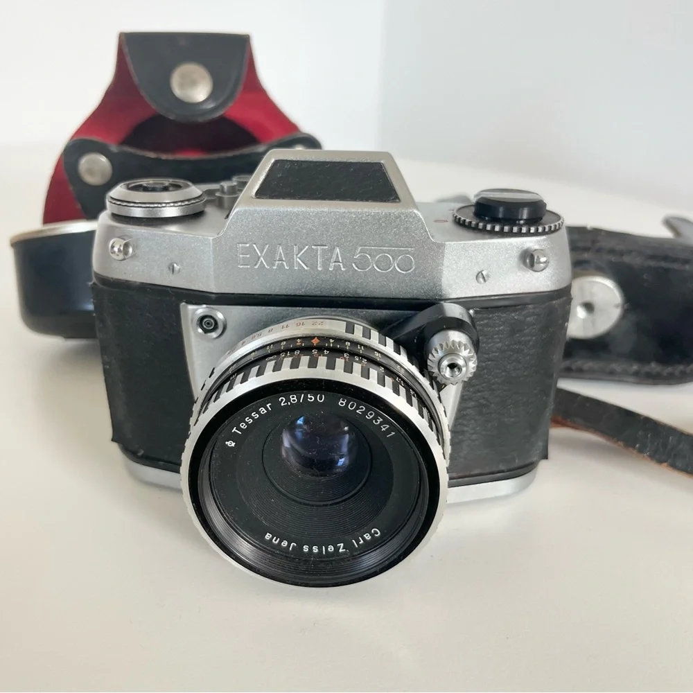 VTG Ihagee Dresden Exakta 500 35mm Camera Carl Zeiss Jena Tessar 50mm 1:2.8 Lens